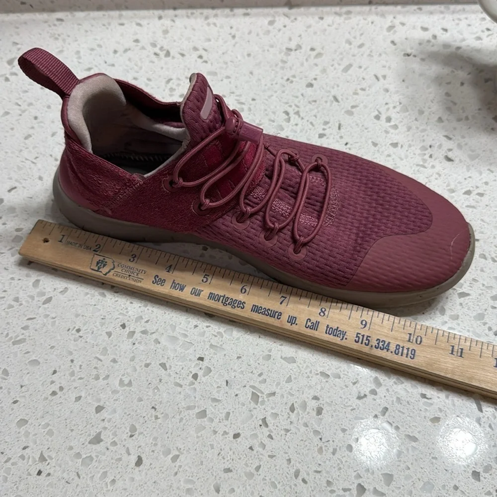 Nike step out